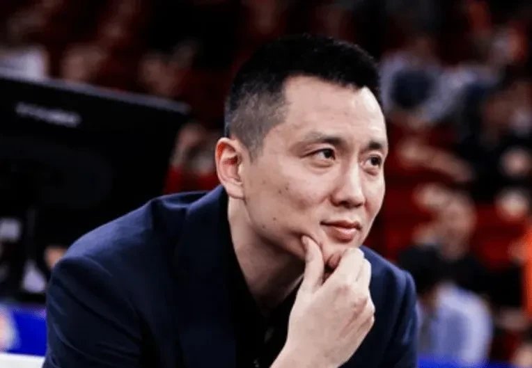 凯尔特人队季后赛出局，主帅宣布引咎辞职，法律说明这么不过孩子事情.